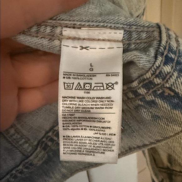 Old Navy Light Blue Jean Jacket - Picture 3 of 6